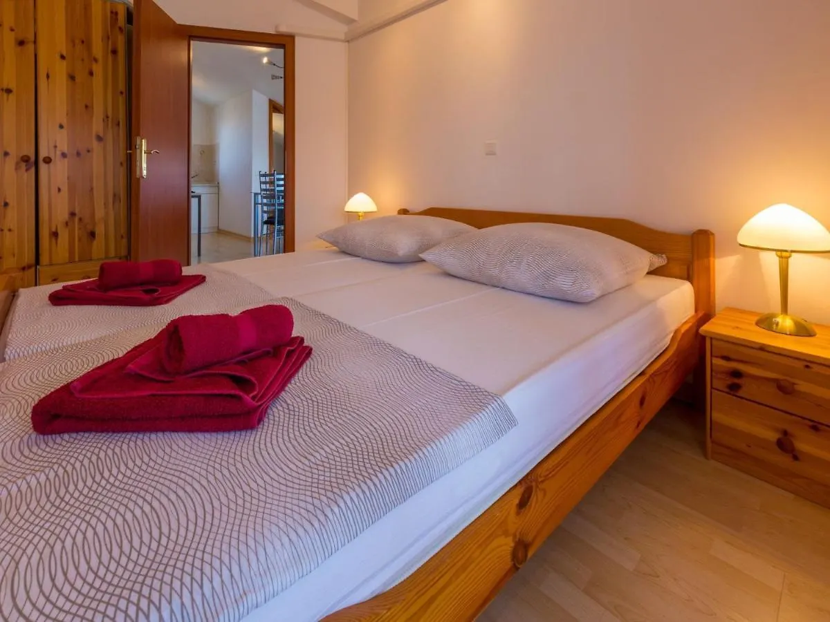 Apartments Seper Crikvenica 0*,